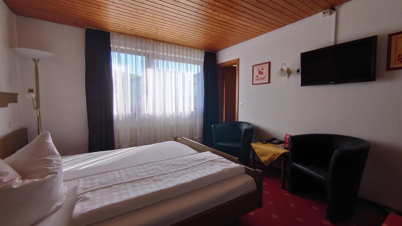 Hotel Landgasthof Fromm Untergruppenbach Exteriör bild