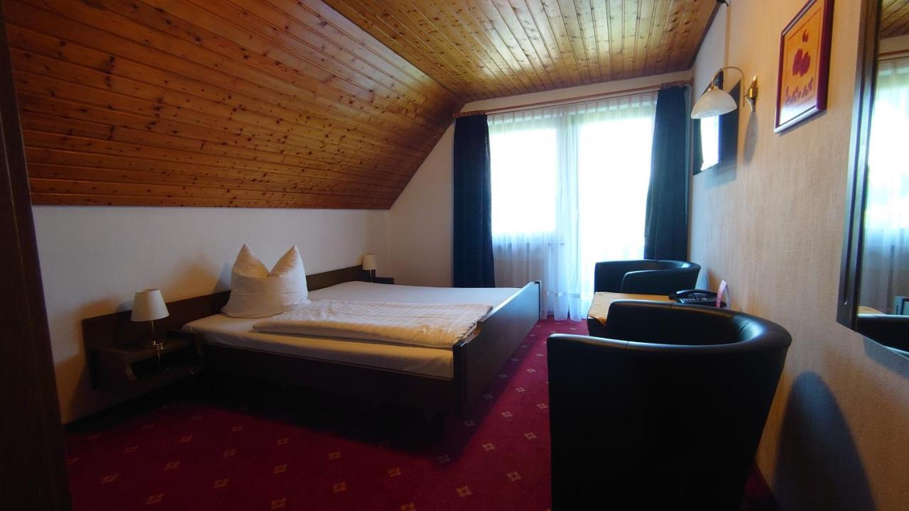 Hotel Landgasthof Fromm Untergruppenbach Exteriör bild