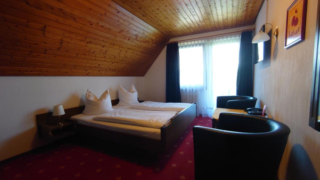 Hotel Landgasthof Fromm Untergruppenbach Exteriör bild